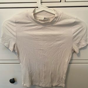 Wilfred White Tshirt